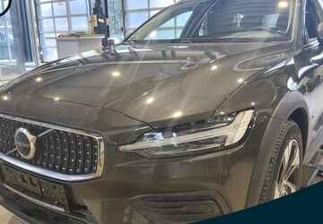 Volvo V60 Cross Country 34.991 km 35.550 &euro; Essen-Kray 45309