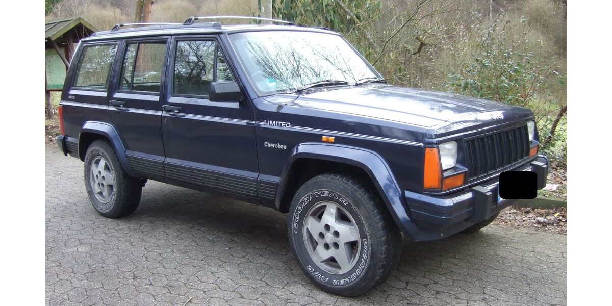 Jeep Cherokee 180.000 km 7.530 &euro; bad münstereifel 53902