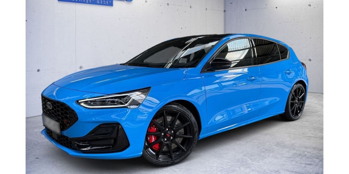 Ford Focus 8.000 km 41.990 &euro; Freiburg im Breisgau 79108