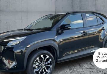 Toyota Yaris Cross 1.700 km 28.390 &euro; Hof 95030