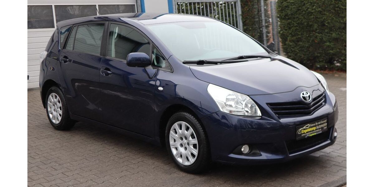 Toyota Verso 163.000 km 6.990 &euro; Oer-Erkenschwick 45739