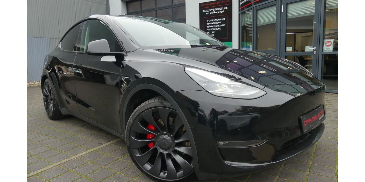 Tesla Model Y 41.153 km 37.300 &euro; Berlin 13156