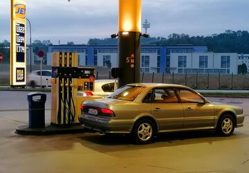 Mitsubishi Sigma 157.000 km 10.500 &euro; Aying 85653