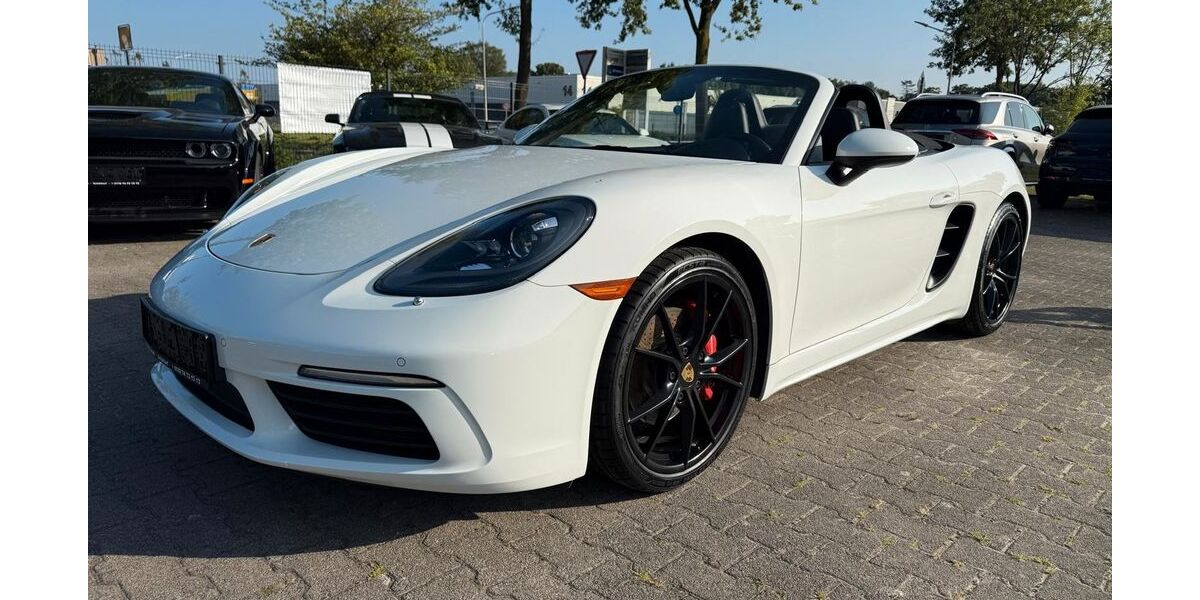 Porsche Boxster 68.000 km 44.499 &euro; Schüttorf 48465