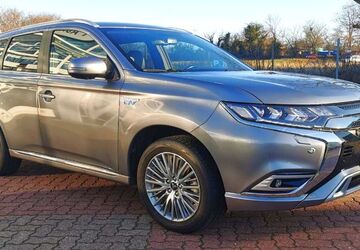 Mitsubishi Outlander 56.079 km 24.900 &euro; Flensburg 24941