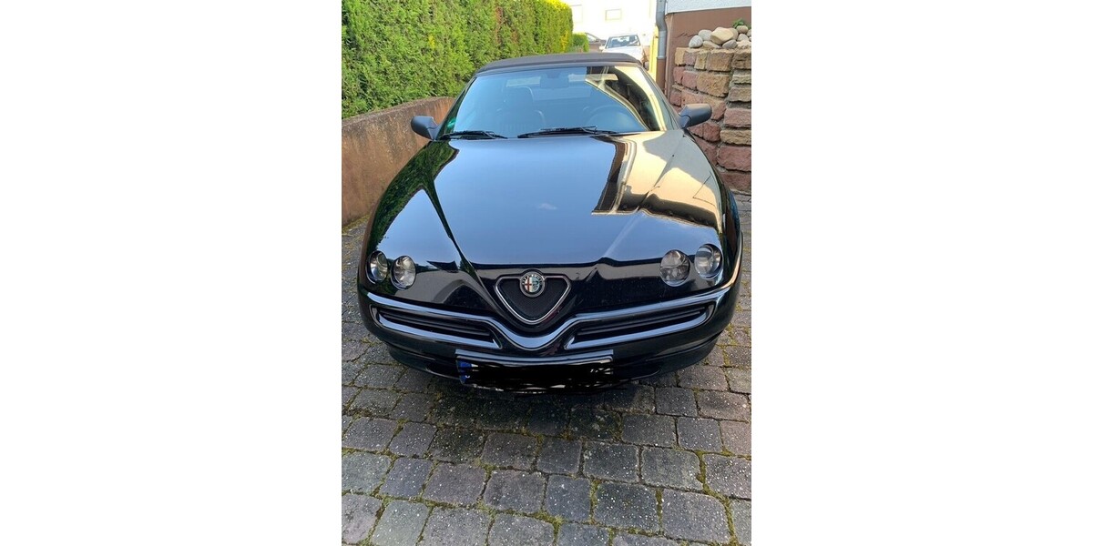 Alfa Romeo Alfa Spider 216.000 km 7.900 &euro; Landau 