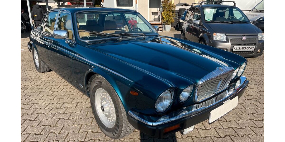Jaguar XJ 104.000 km 13.900 &euro; München 81825