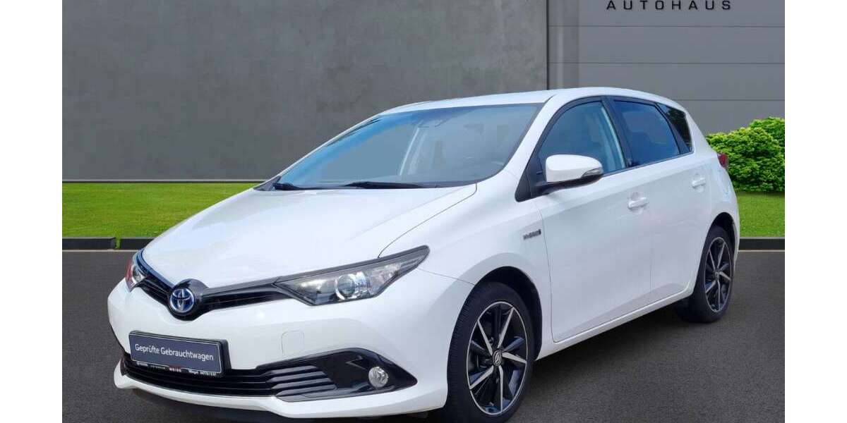 Toyota Auris 63.735 km 17.195 &euro; Wingst 21789