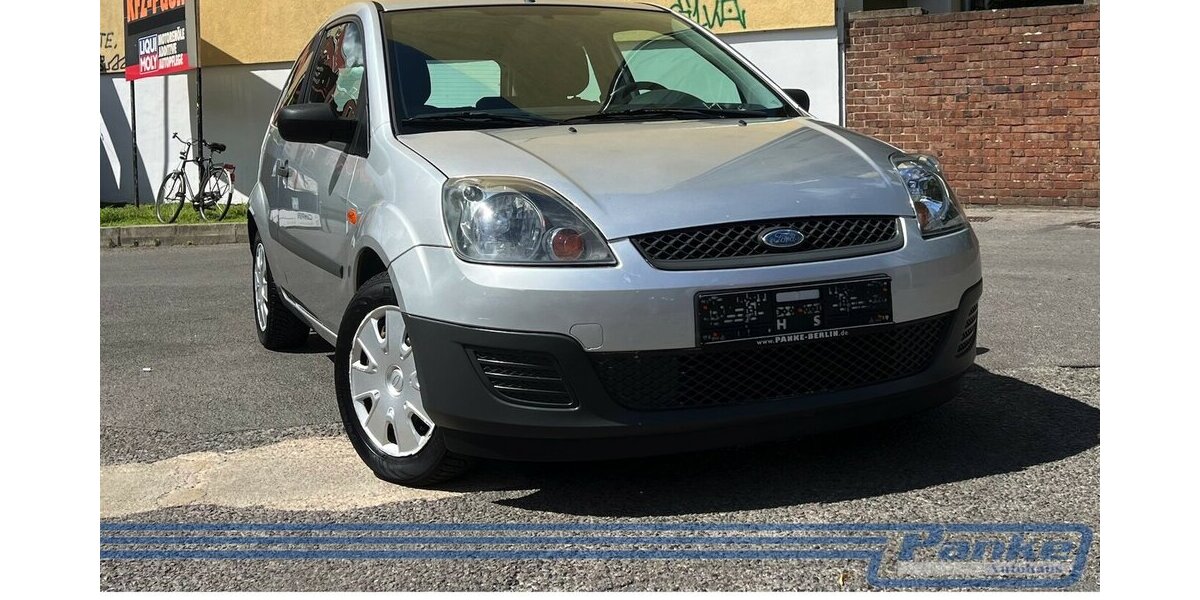 Ford Fiesta Ambiente 1.3*Radio/CD*AUX*Klima* 245.511 km 700 &euro; Berlin 13187