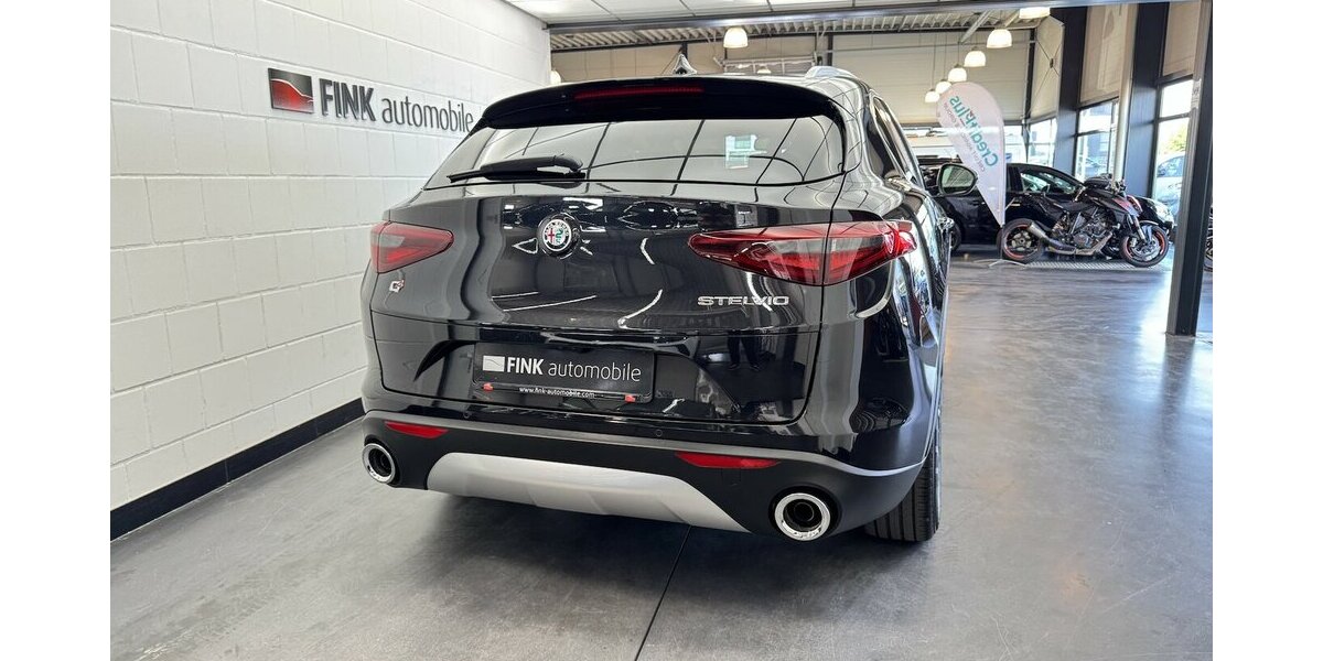 Alfa Romeo Stelvio 2.2 D Super Q4 LEDER AHK Pano LED 14.780 km 29.220 &euro; Lich 35423