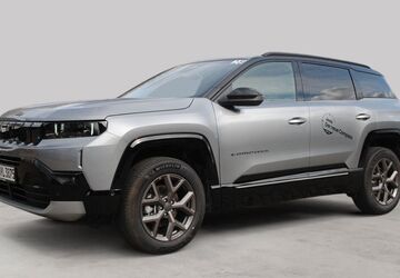 Jeep Compass 2.590 km 44.890 &euro; Würzburg 97076