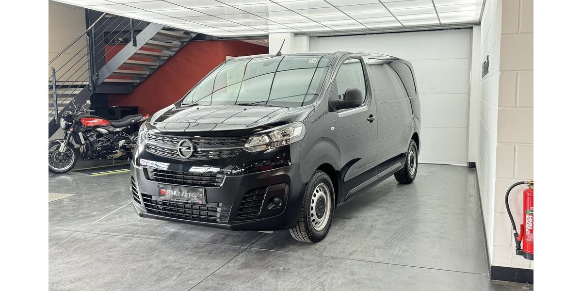 Opel Vivaro Cargo 1.5 D Edition M 1.Hand Sitzhzg 9.900 km 22.650 &euro; Lich 35423