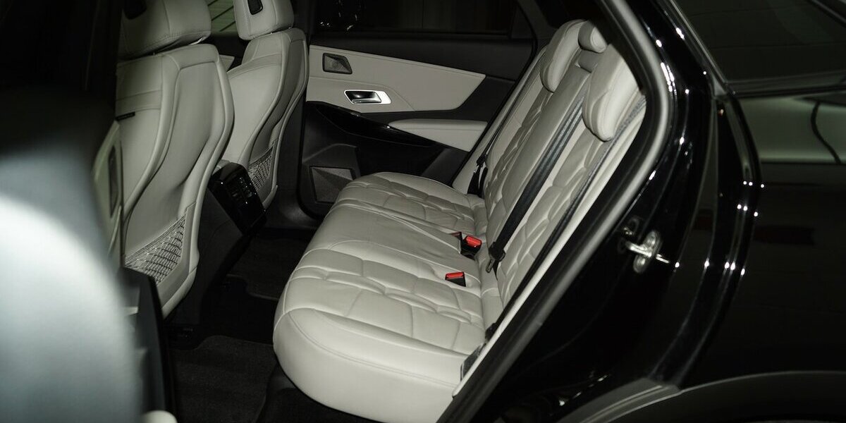 DS Automobiles DS7 Crossback 130 Blue Hdi EAT Opera DS IRIS 39.100 km 31.330 &euro; Lich 35423