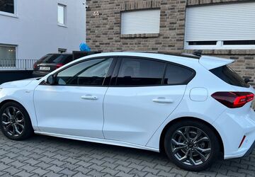 Ford Focus 14.300 km 23.450 &euro; Frechen 50226