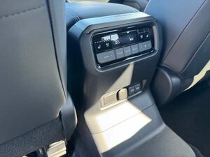 Toyota Land Cruiser 2,8 D-4D 151 kW AWD TEC-Edition 16.500 km 83.990 &euro; Olsberg 59939