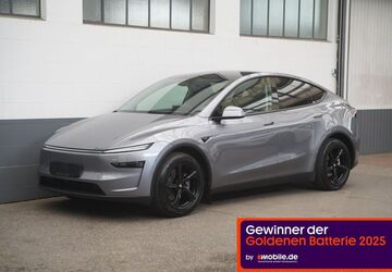 Tesla Model Y 14.698 km 50.950 &euro; Mönchengladbach 41236