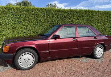 Mercedes-Benz 190 122.425 km 13.700 &euro; Staufenberg 34355