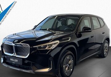 BMW iX1 13.971 km 32.480 &euro; Paderborn 33104