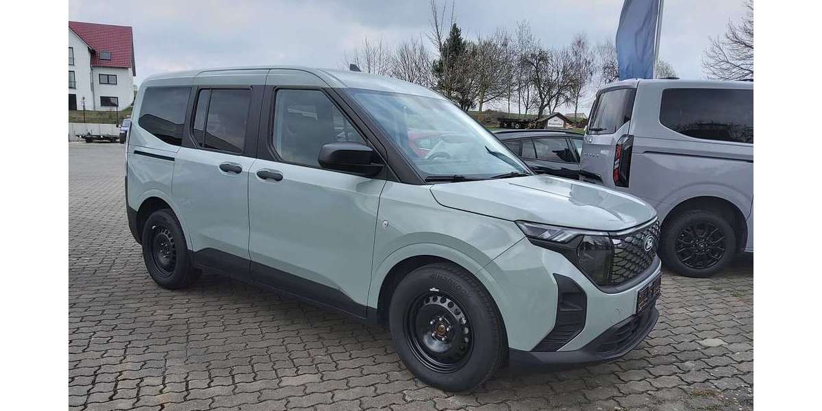 Ford Tourneo Courier 2.897 km 29.490 &euro; Wolferstadt 86709