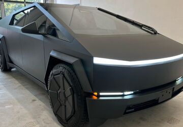 Tesla Andere 4.213 km 104.200 &euro; Hamburg 22119