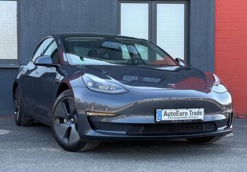 Tesla Model 3 58.738 km 26.500 &euro; Neuss 41472
