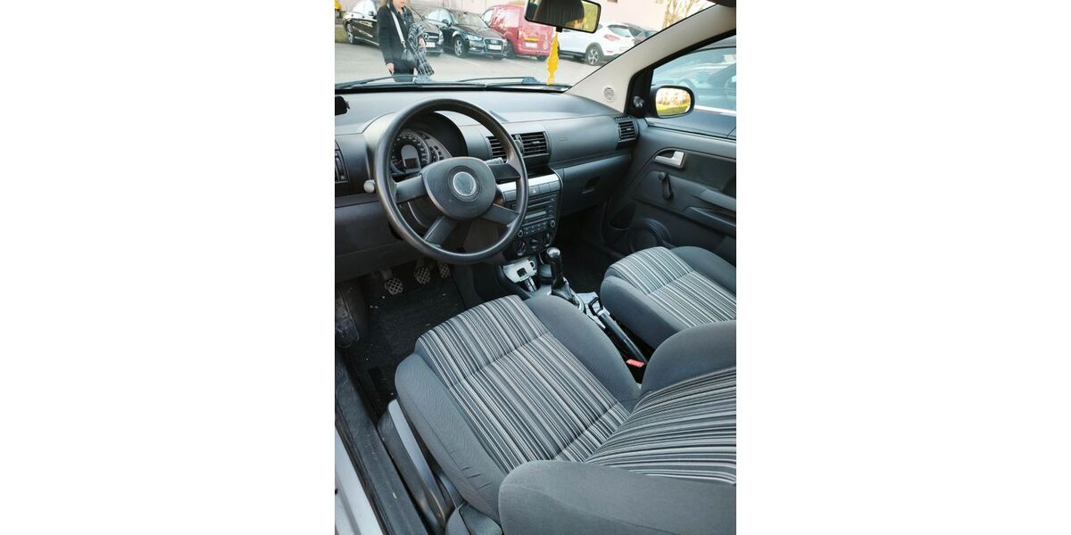 VW Fox 75.000 km 1.999 &euro; ehingen donau 89584