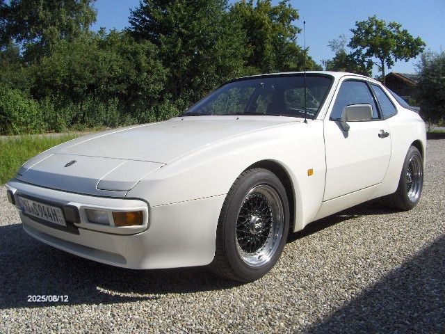 Porsche 944 113.000 km 22.500 &euro; Polling 84570