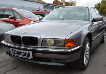 BMW 740 207.200 km 9.990 &euro; Schweinfurt 97424