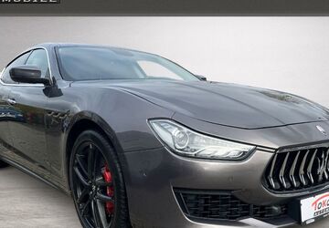 Maserati Ghibli 134.000 km 27.490 &euro; Dautphetal-Friedensdorf 35232