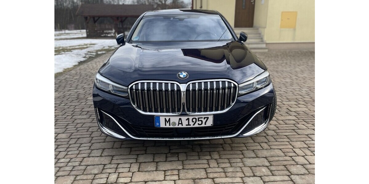 BMW 740Ld 217.000 km 49.900 &euro; München 80313