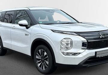 Mitsubishi Outlander 3.811 km 44.240 &euro; Hoyerswerda 02977