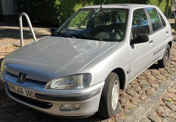 Peugeot 106 126.000 km 1.350 &euro; Berlin 10318