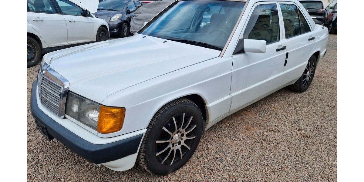 Mercedes-Benz 190 184.000 km 2.699 &euro; Dresden 01097