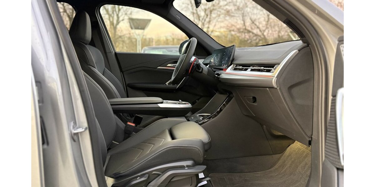 BMW X1 M35i xDrive KEYLE./KAMERA/HARMAN/NAVI/DAB/LED 1.763 km 48.900 &euro; Villingen-Schwenningen 78054