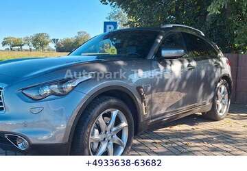 INFINITI QX70 121.000 km 24.900 &euro; Rüdersdorf 15562