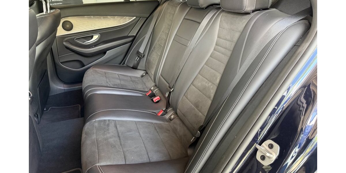 Mercedes-Benz E 300 de AMG+MBUX+NIGHT+360°+Keyless+AIRBalanc AMG 62.500 km 45.995 &euro; Westendorf 86707