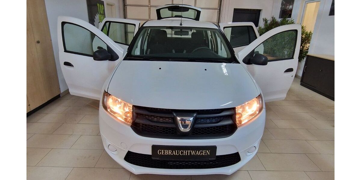 Dacia Logan 176.000 km 4.700 &euro; Dresden 01139