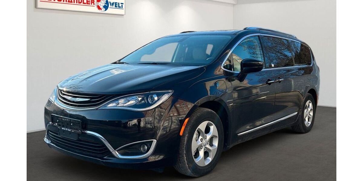 Chrysler Pacifica 45.469 km 19.499 &euro; Berlin 12681