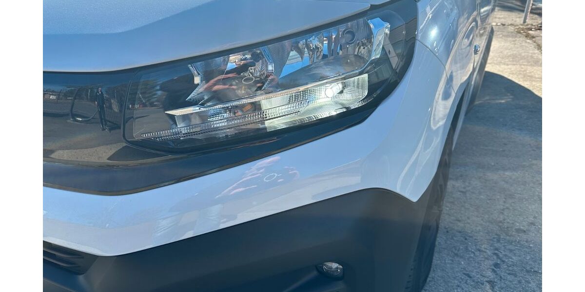 Opel Combo 12.850 km 20.895 &euro; Bernsdorf 02994