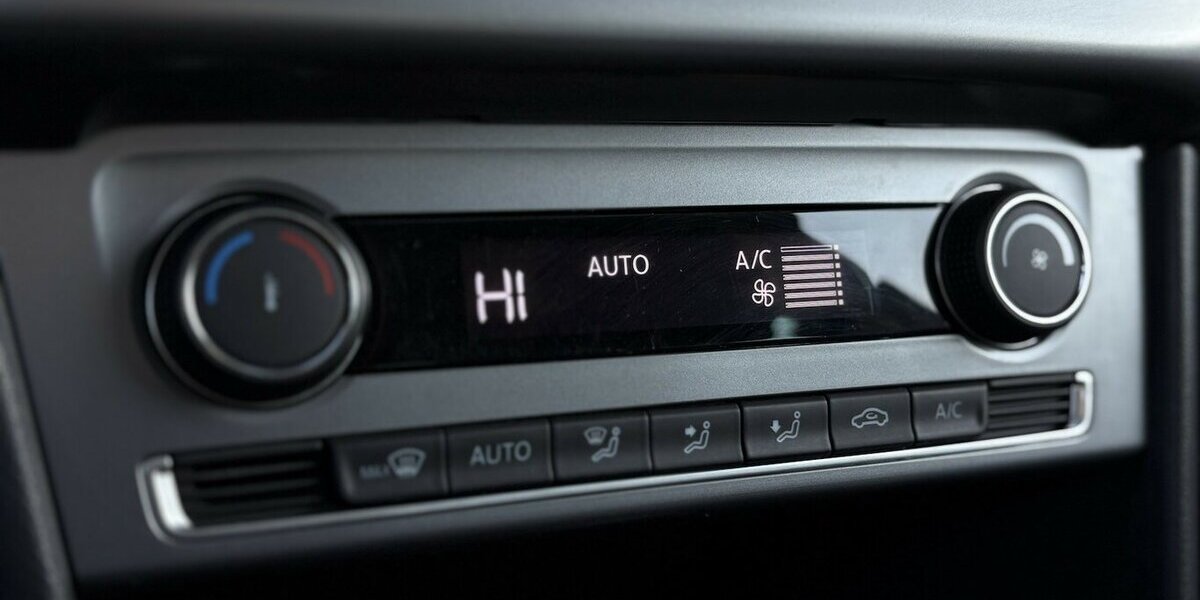 VW Polo V 1.2 TSI ALLSTAR KAMERA/PANORAMA/1.HAND 9.900 km 12.900 &euro; Villingen-Schwenningen 78054