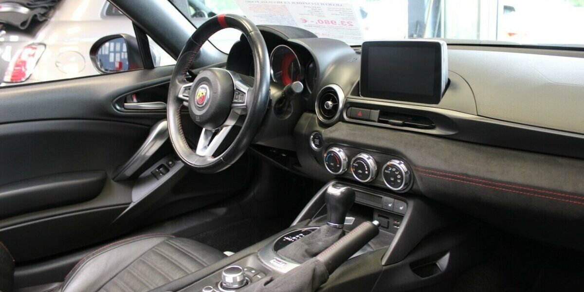 Fiat 124 Spider Abarth Serie 0 Turismo 1.4 MultiAir Tur 70.994 km 23.980 &euro; Euskirchen 53881