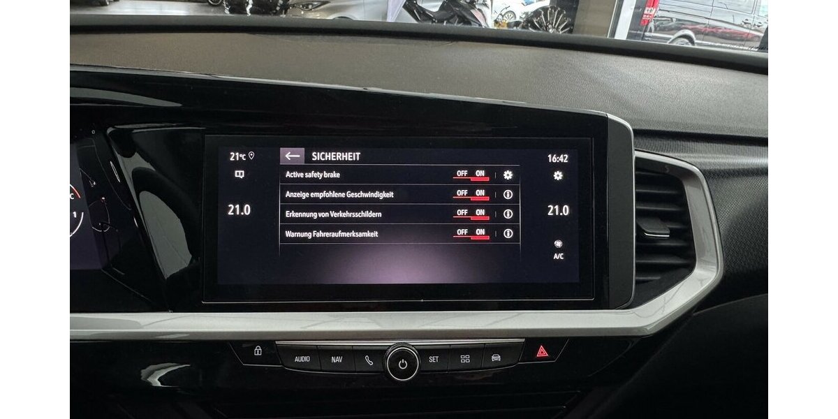 Opel Grandland 1.2 Turbo GS Line CarPlay Cam 7.412 km 18.740 &euro; Lich 35423