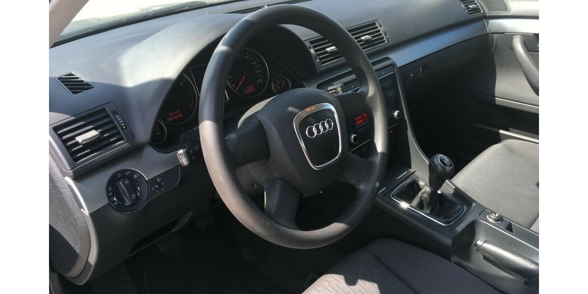 Audi A4 Kombi,Klimaaut.,PDC.,Tüv Neu ! 199.000 km 4.999 &euro; Himmelkron 95502