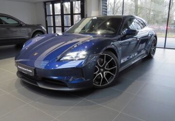 Porsche Taycan 9.000 km 136.900 &euro; Dresden 01129
