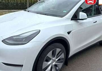 Tesla Model Y 29.500 km 37.880 &euro; Albbruck 79774