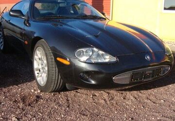 Jaguar XK8 152.147 km 9.999 &euro; Bernburg (Saale) 06406