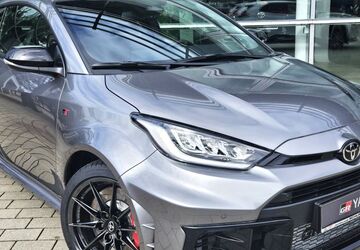 Toyota Yaris 2.600 km 48.900 &euro; Stadtbergen 86391