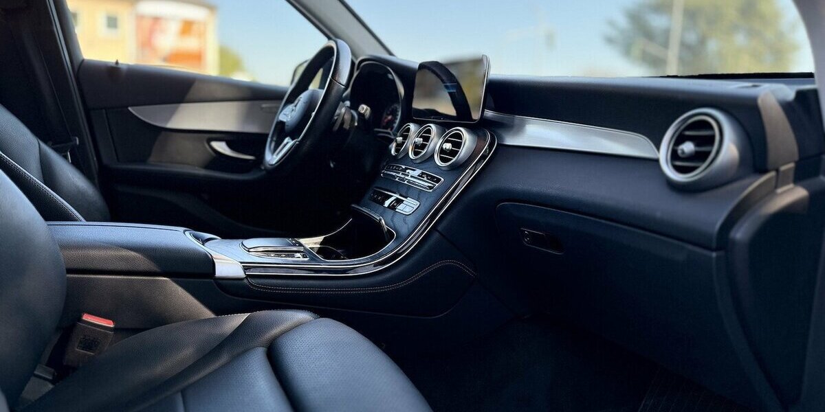 Mercedes-Benz GLC 220 d 4Matic / 1.Hd / MBUX / Kamera / Leder 99.000 km 32.490 &euro; Mönchengladbach 41066