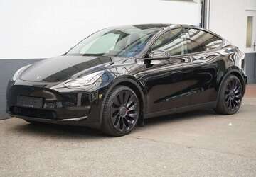 Tesla Model Y 72.592 km 34.750 &euro; Mönchengladbach 41236