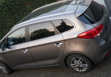 Kia Carens 77.000 km 11.800 &euro; Duisburg 47269
